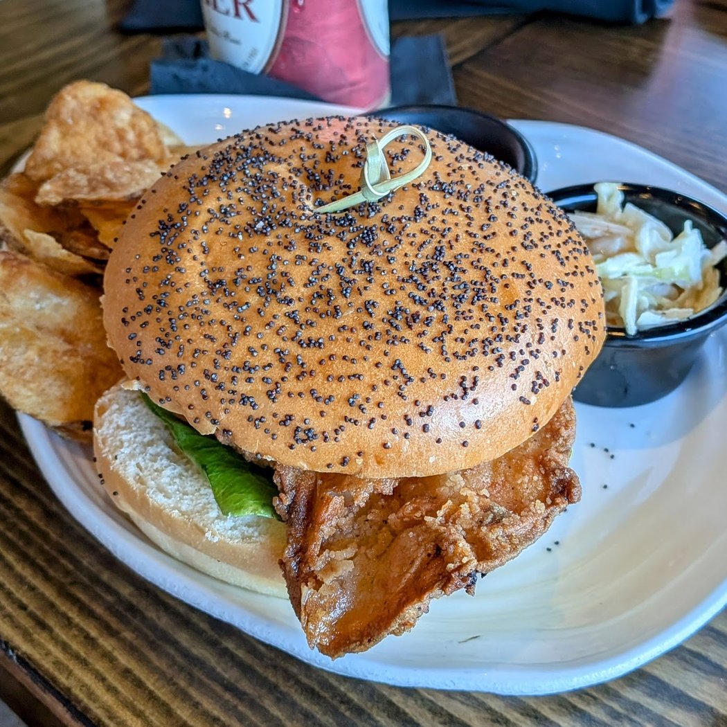 Geyser Point Bar & Grill 3