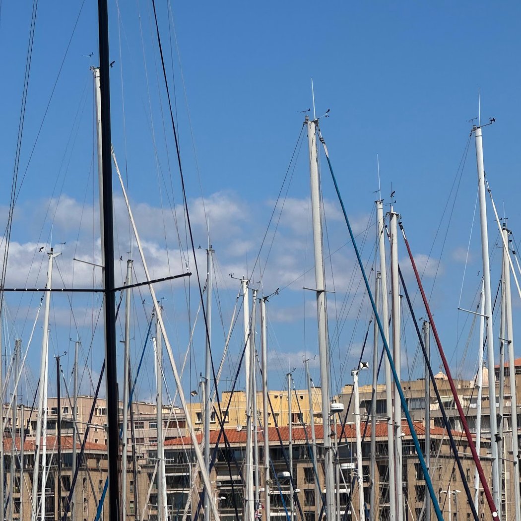 Place aux Huiles 3