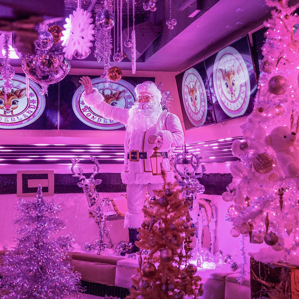 Pink Wonderland New York - Christmas Bar 2