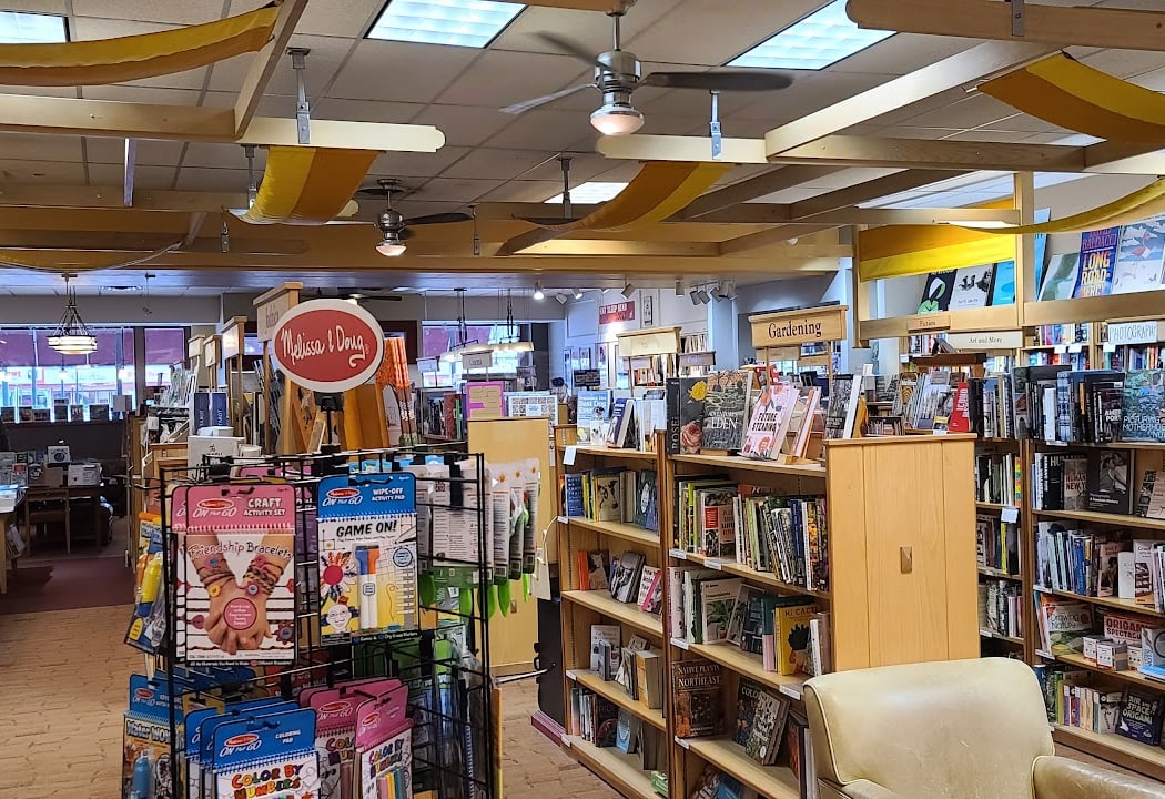 Book House of Stuyvesant Plaza 3