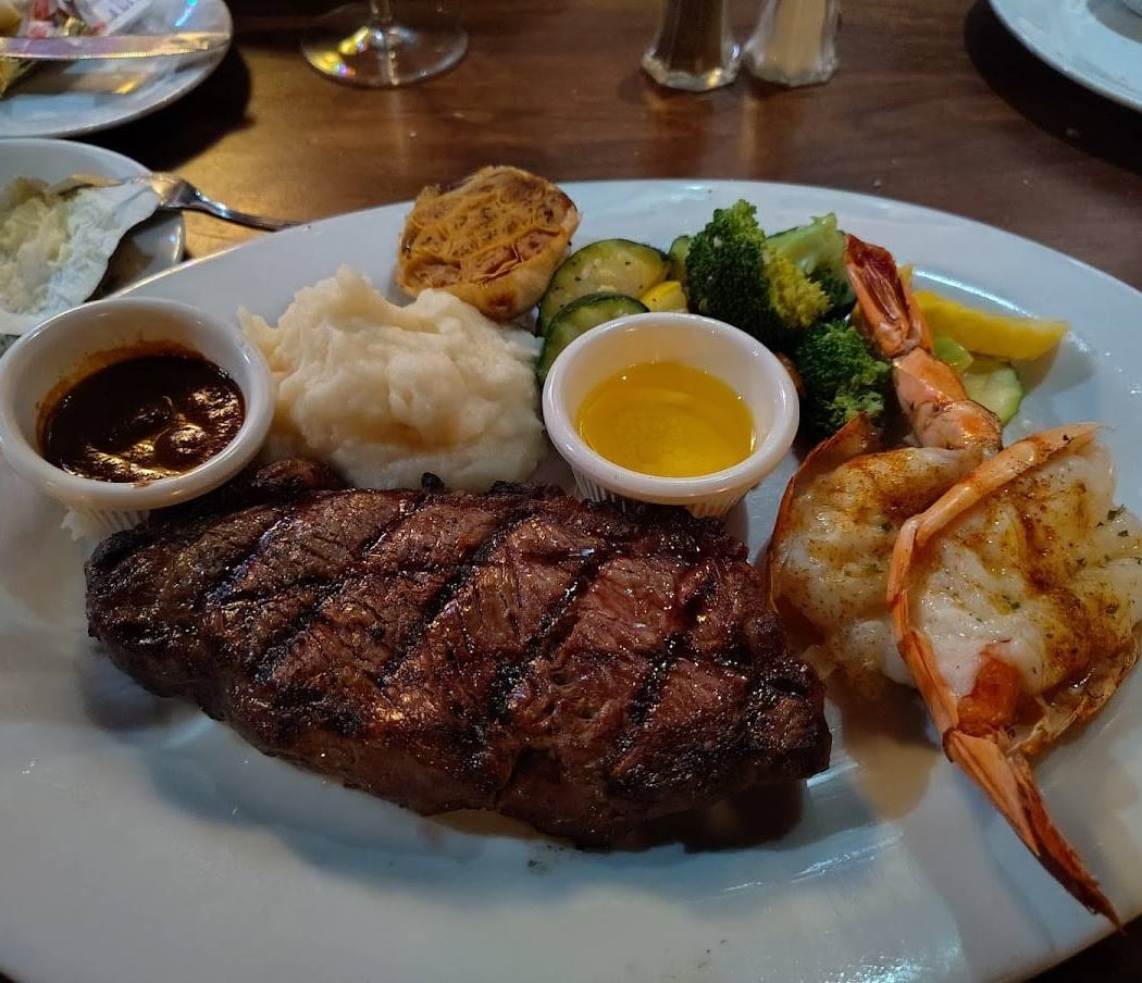 Spin A Yarn Steakhouse 4