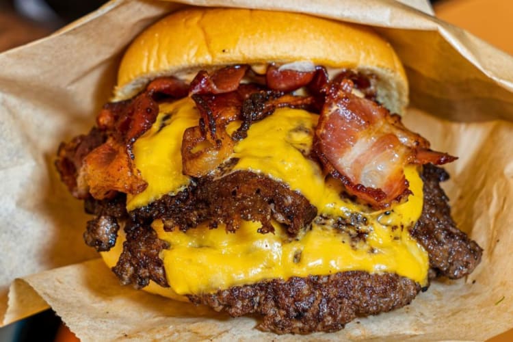 Burger By Day 1
