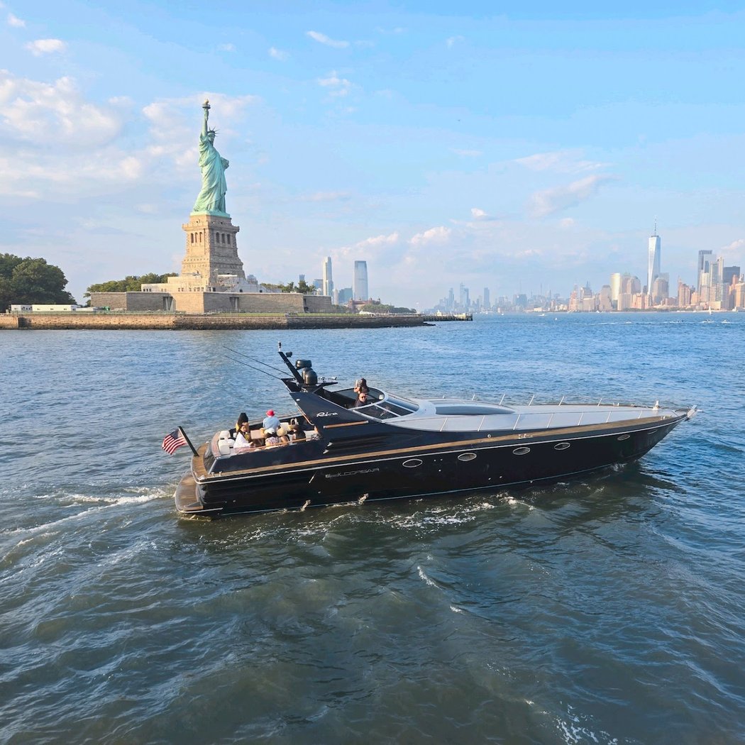 Private Yacht Siren 1