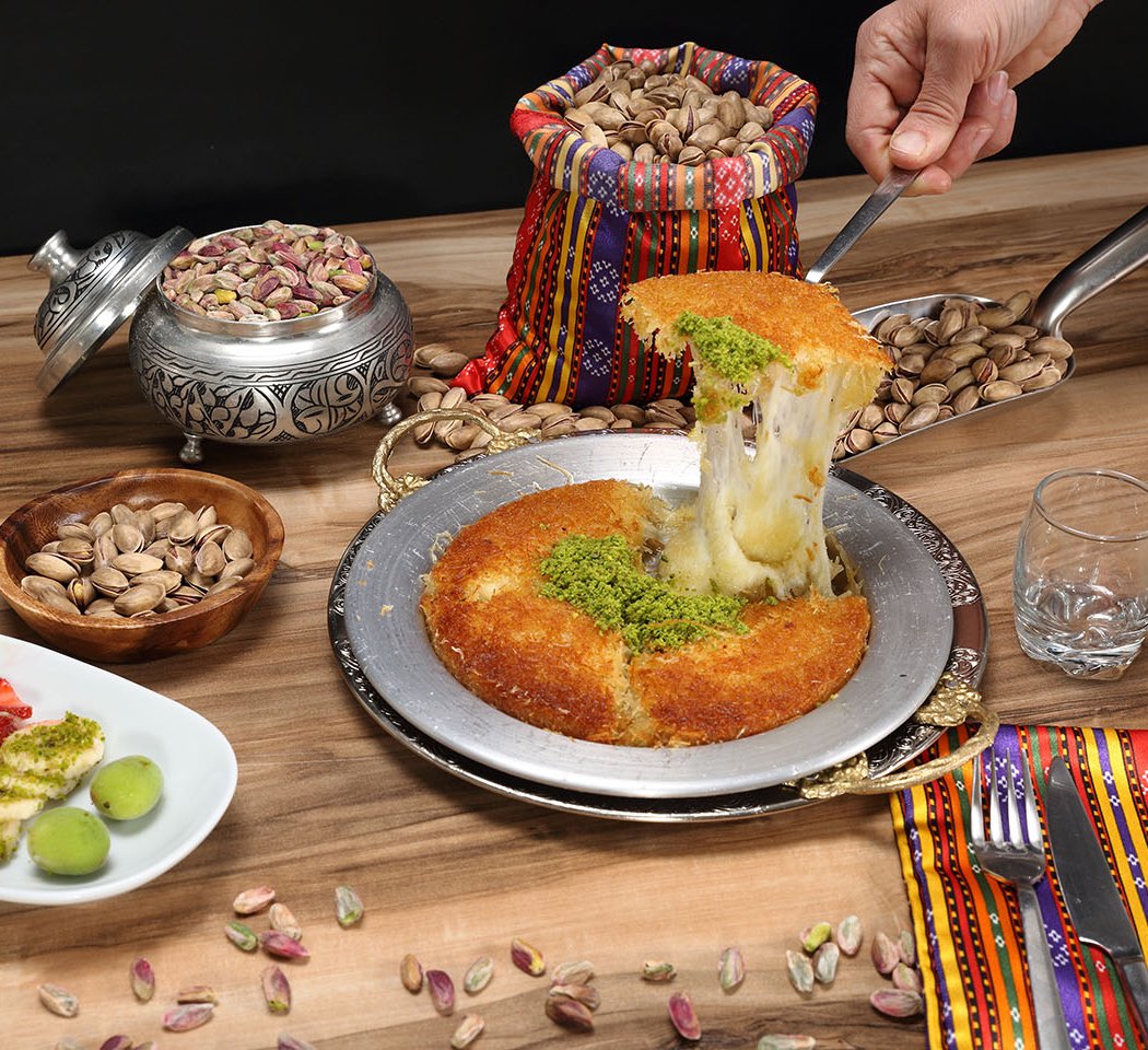 Ruzana Middle Eastern Restaurant - Arabic Shawarma & Falafel 2