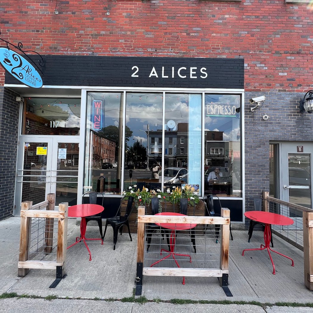 2 Alices Coffee Lounge - Newburgh 2