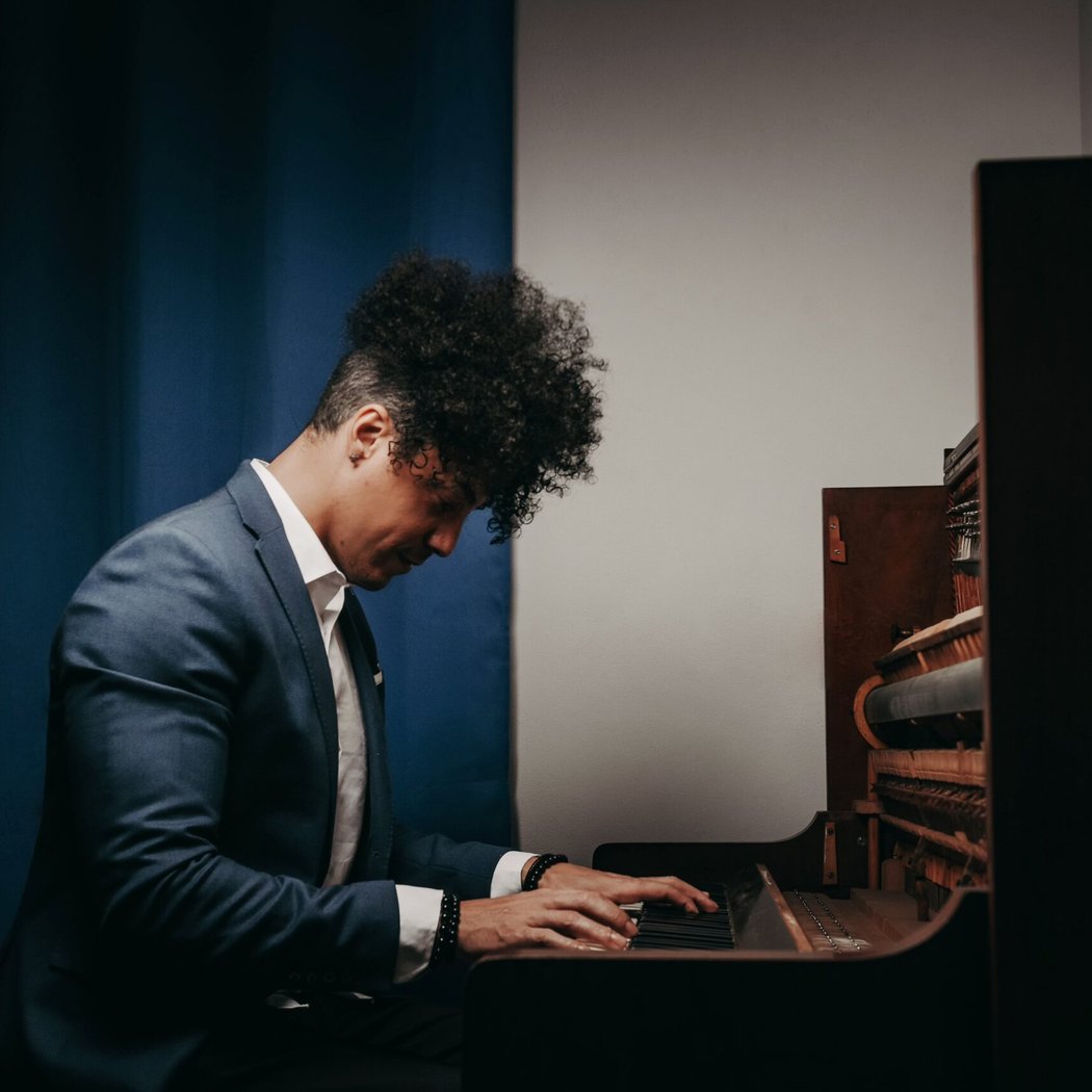 Jorge Luis Pacheco Trio - Valentine's Day Special (Late Show) 2