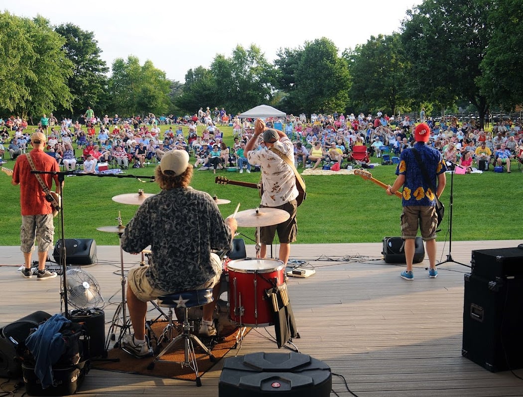 Summer Concert Series: Chorduroy live 2