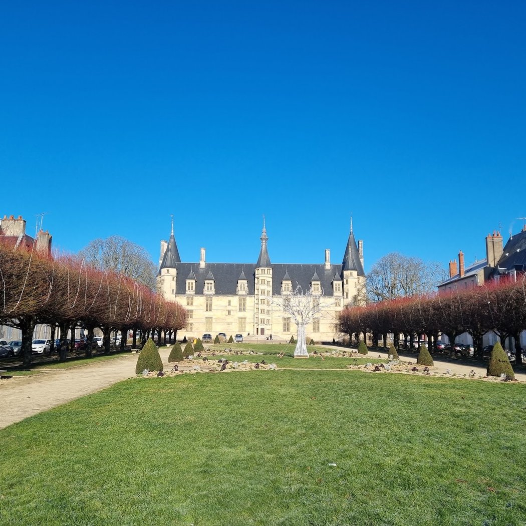 Palais ducal de Nevers 3