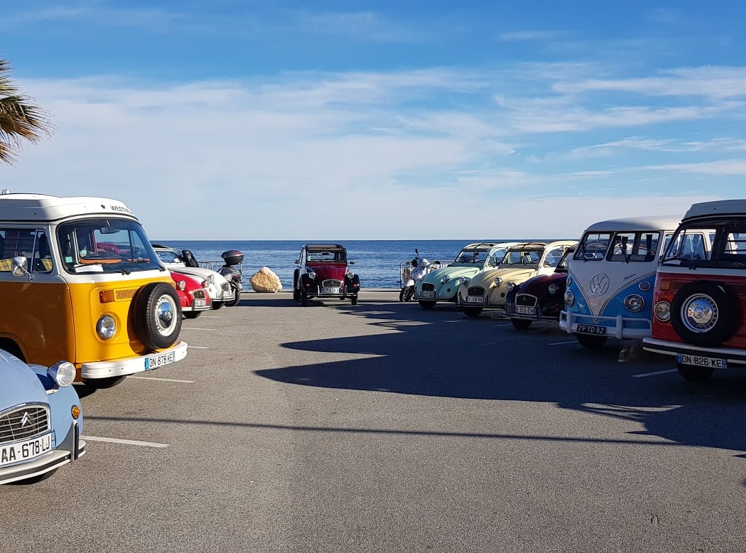 Vintage Roads - Location 2cv, Mehari, Coccinelle et Combi en Provence 2