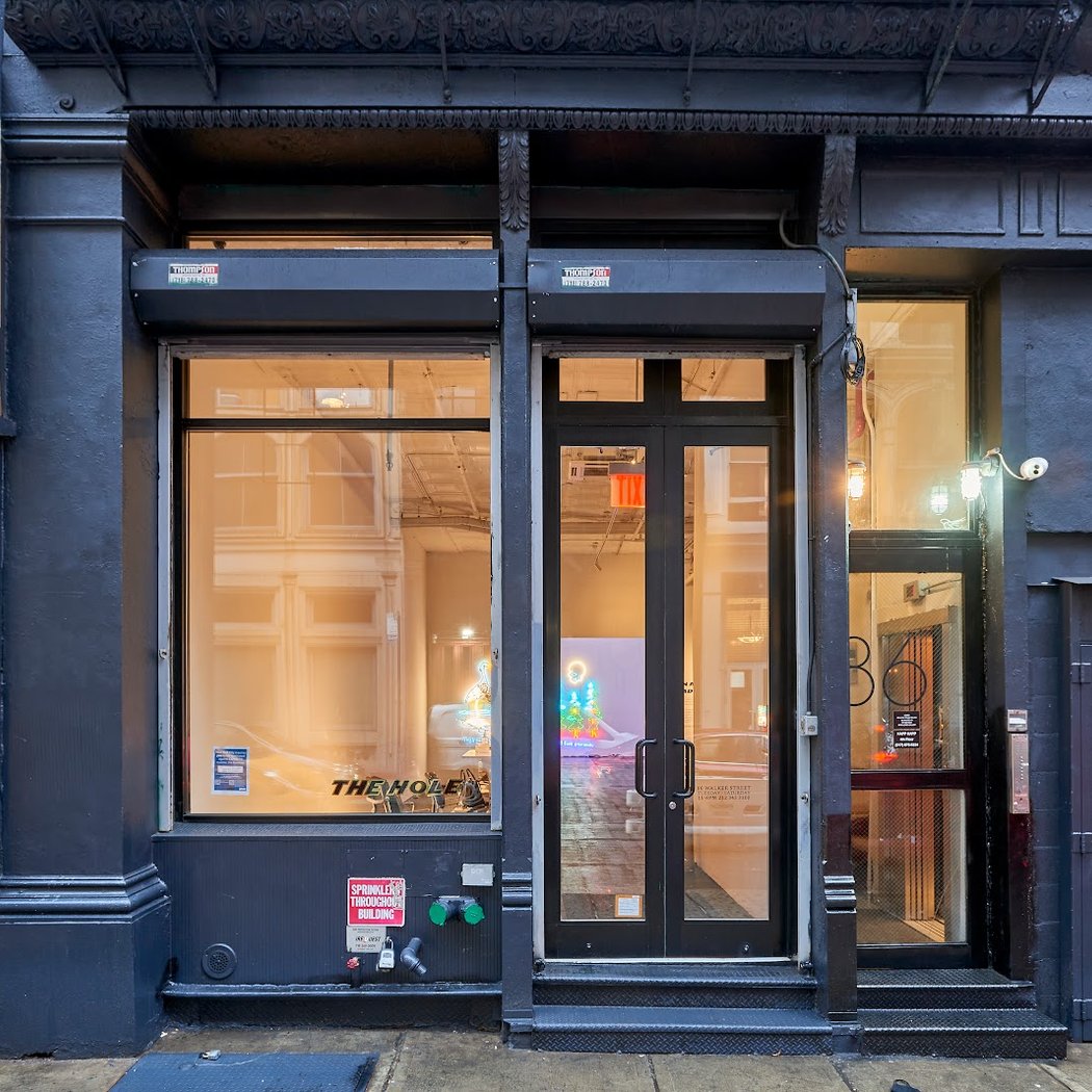 GROUP SHOW: Glass Class 2