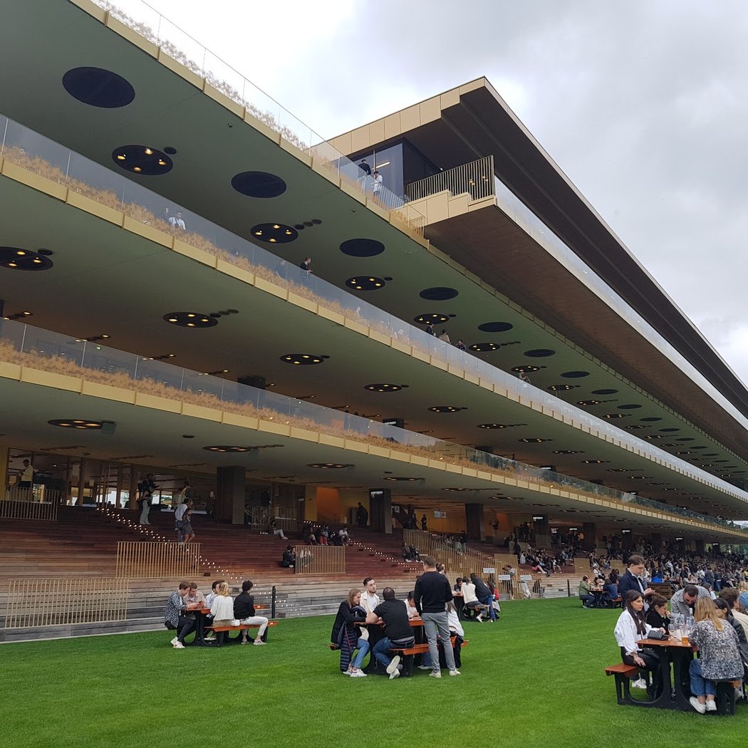 JEUXDI BY PARISLONGCHAMP 2024 2