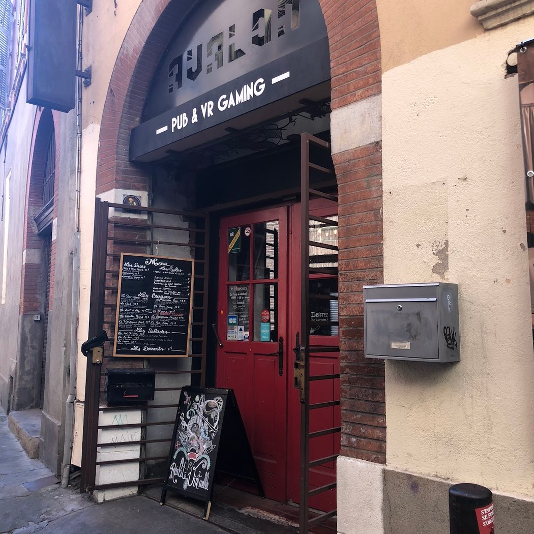 Avalon Pub & VR Gaming 4