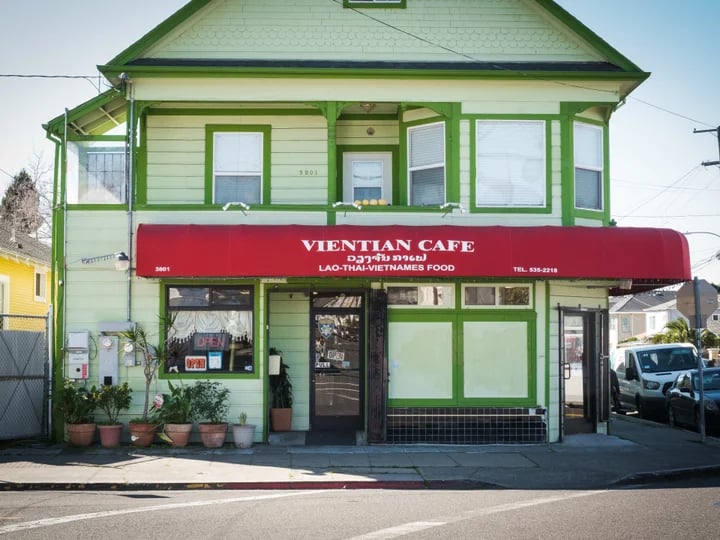 Vientian Cafe 2