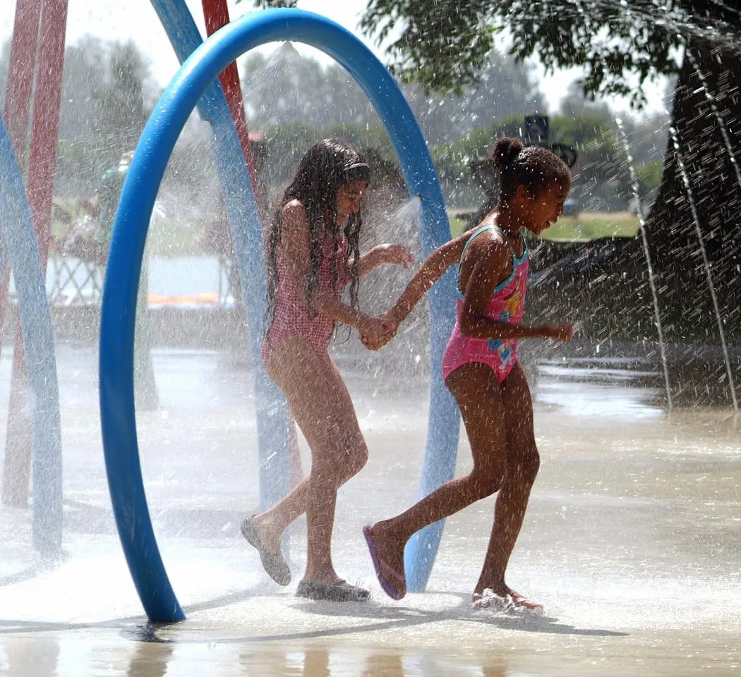 Brio Park Splash Pad 1