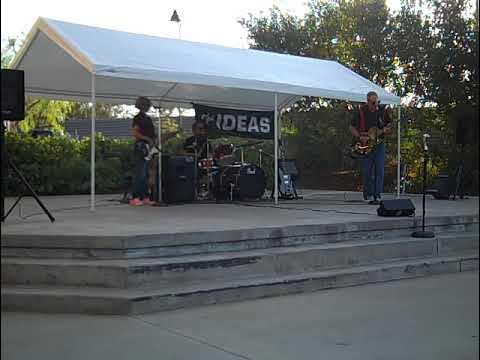 Concert Series on Deck – The IDEAS Rock & Roll Trio 2