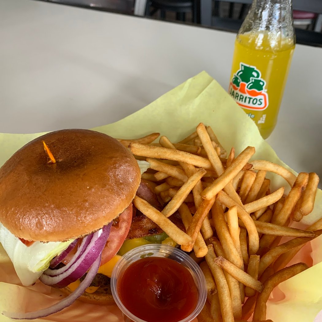 Rockit Char Grill - Burgers & Breakfast Restaurant 3