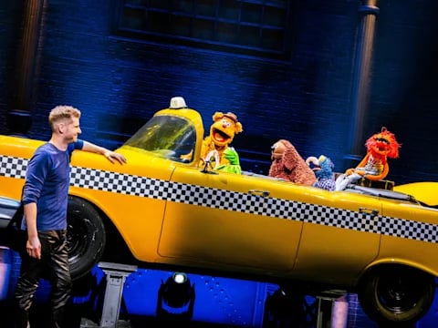 Rob Lake Magic with Special Guests The Muppets 2