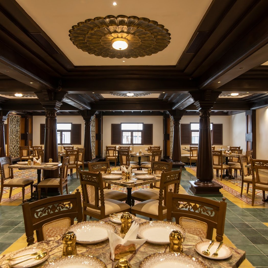 The President Hotel, Kumarapark 3