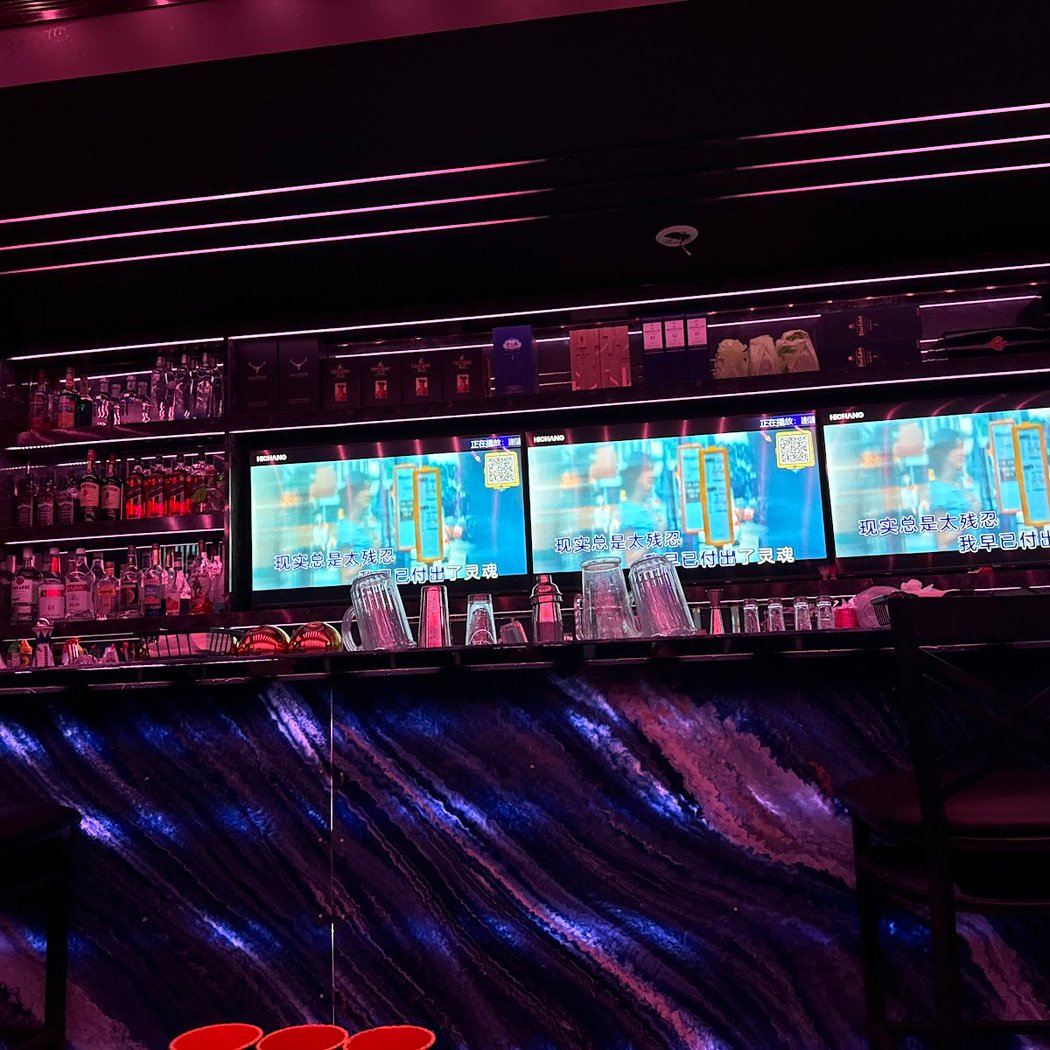 The Nightingale Restaurant and Lounge 2