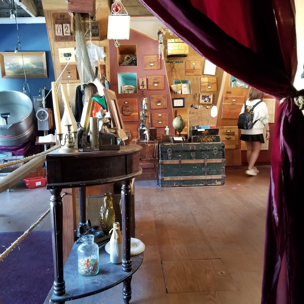 826 Valencia Pirate Supply Store 3