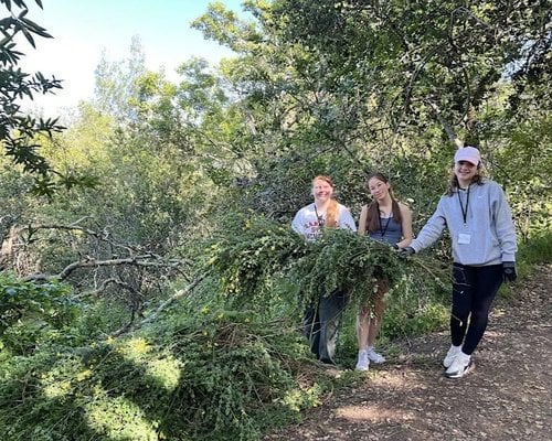 Volunteer Outside with Grassroots Ecology 1