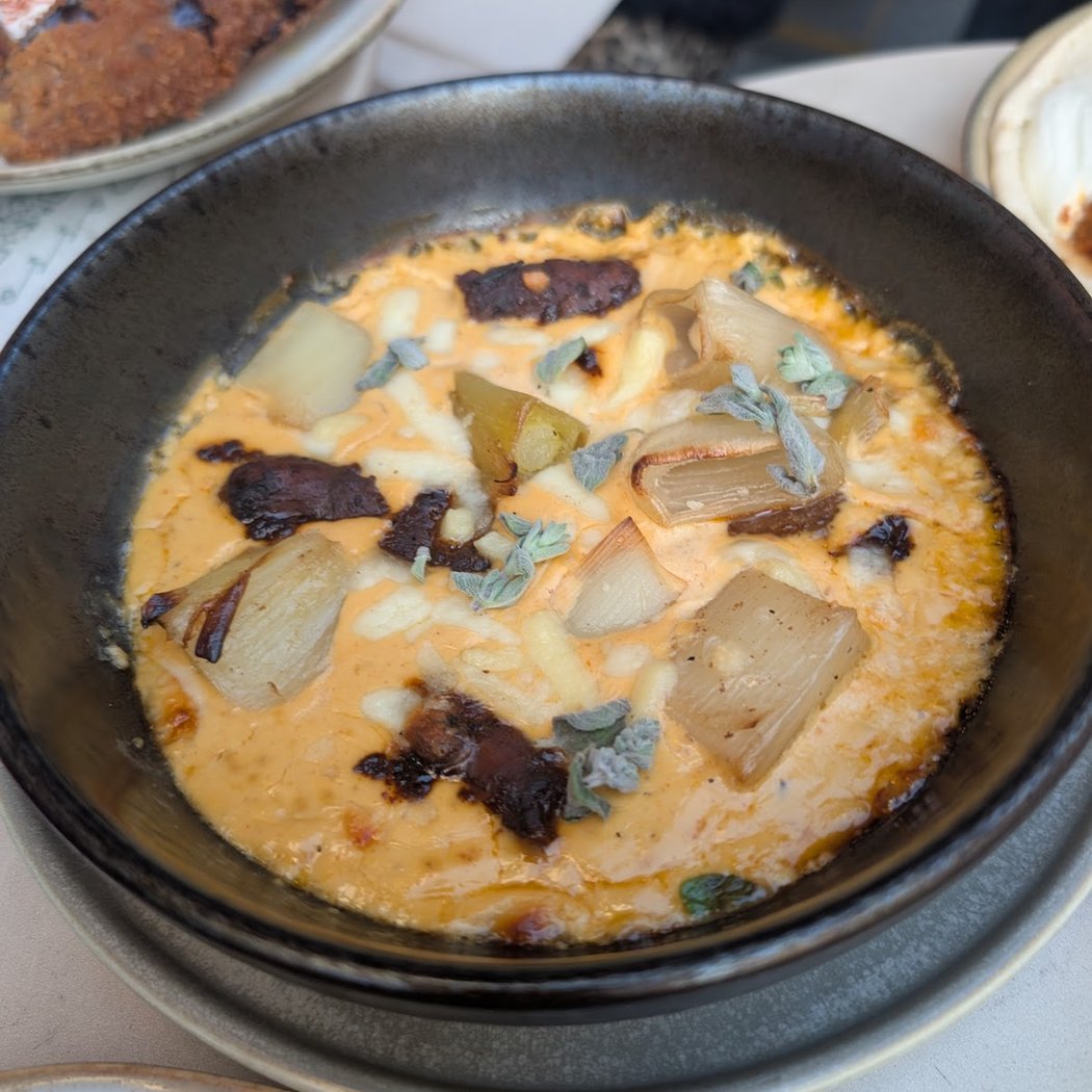 Sosso Restaurant 3
