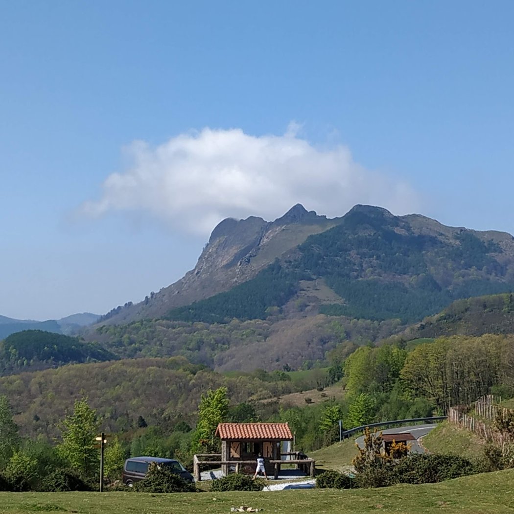 Peñas de Aya 2