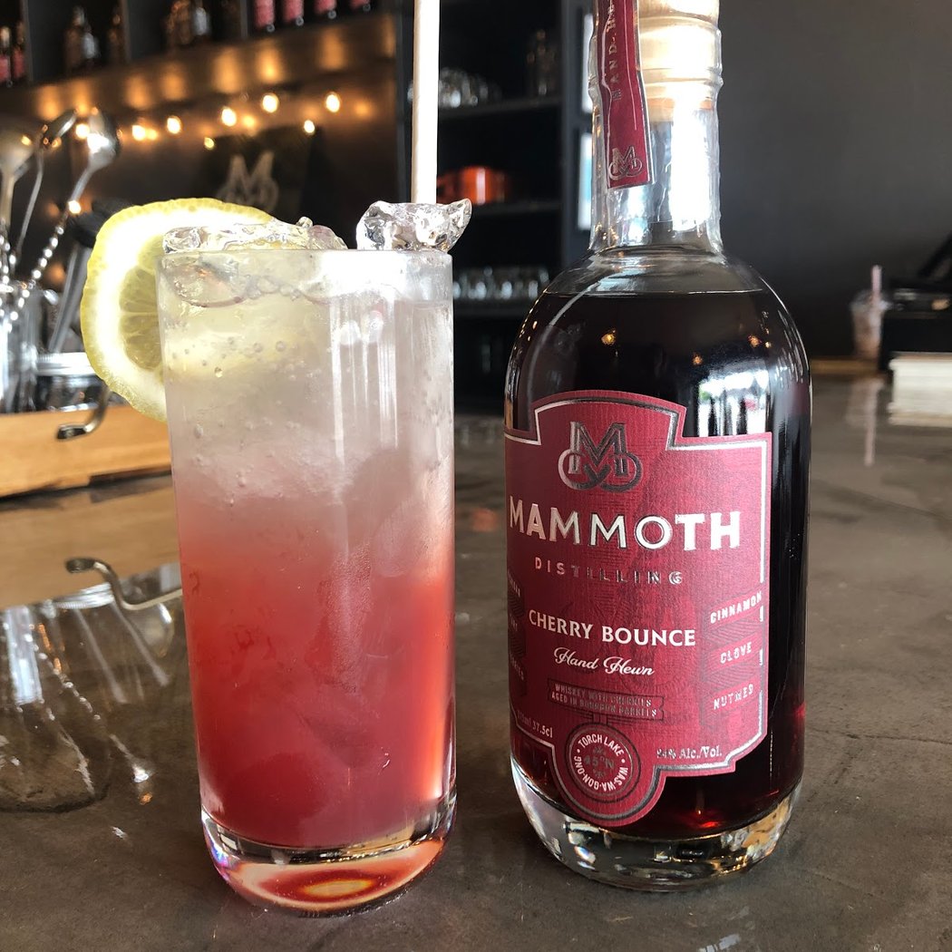 Mammoth Distilling Cocktail Lounge 3