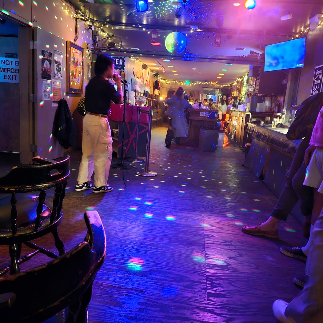 Homoerotic Honkytonk 1