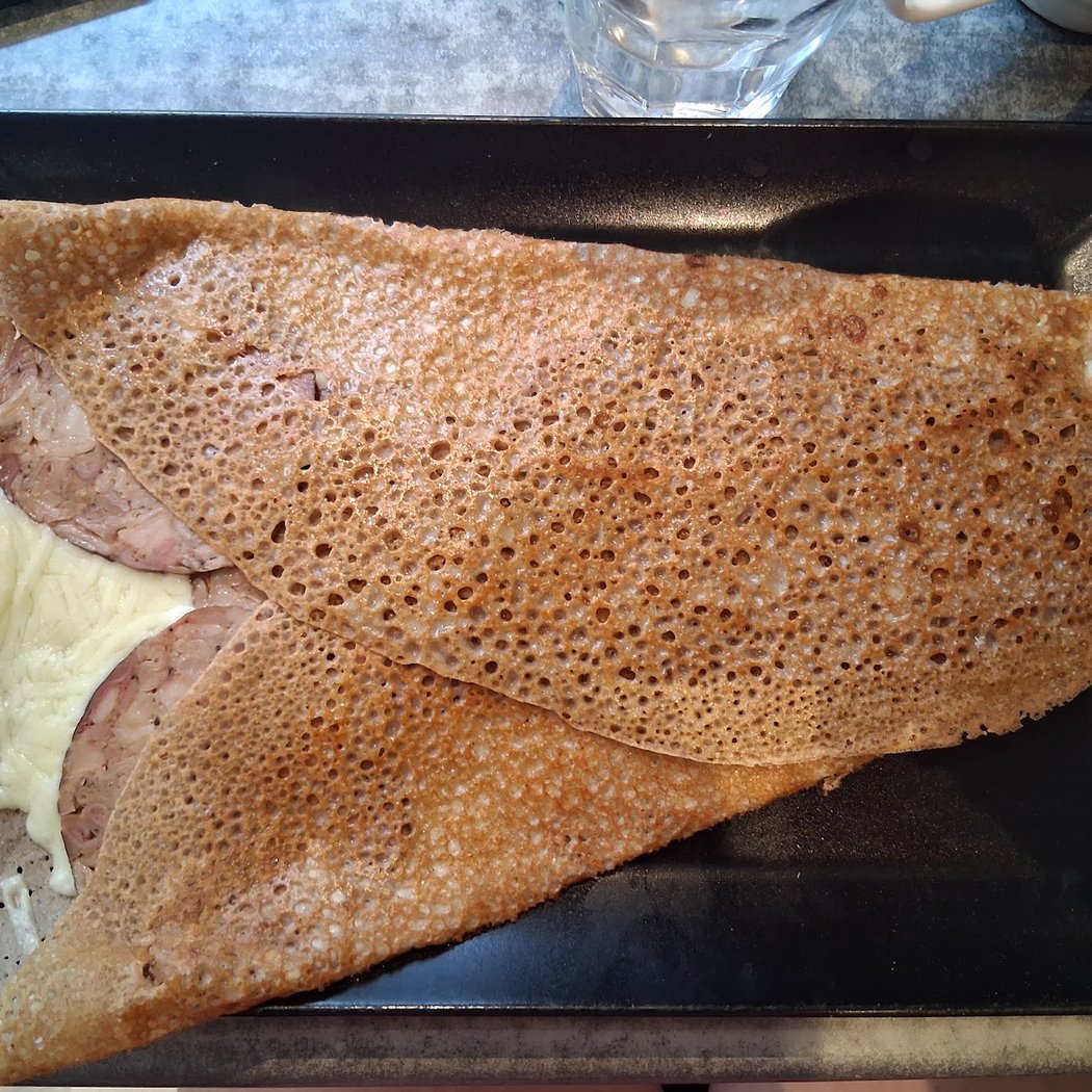 Crêperie La Cloche 3
