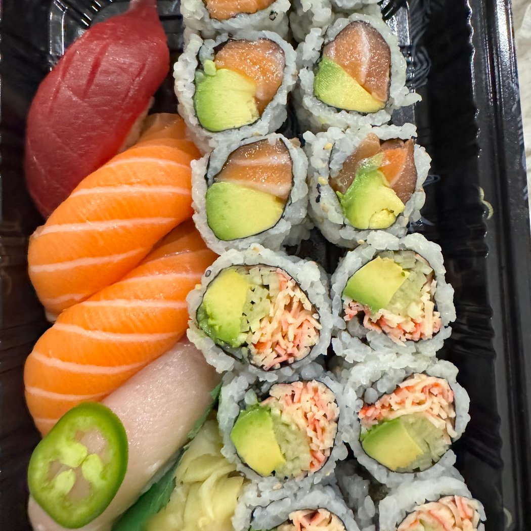 Akura ramen & sushi 3