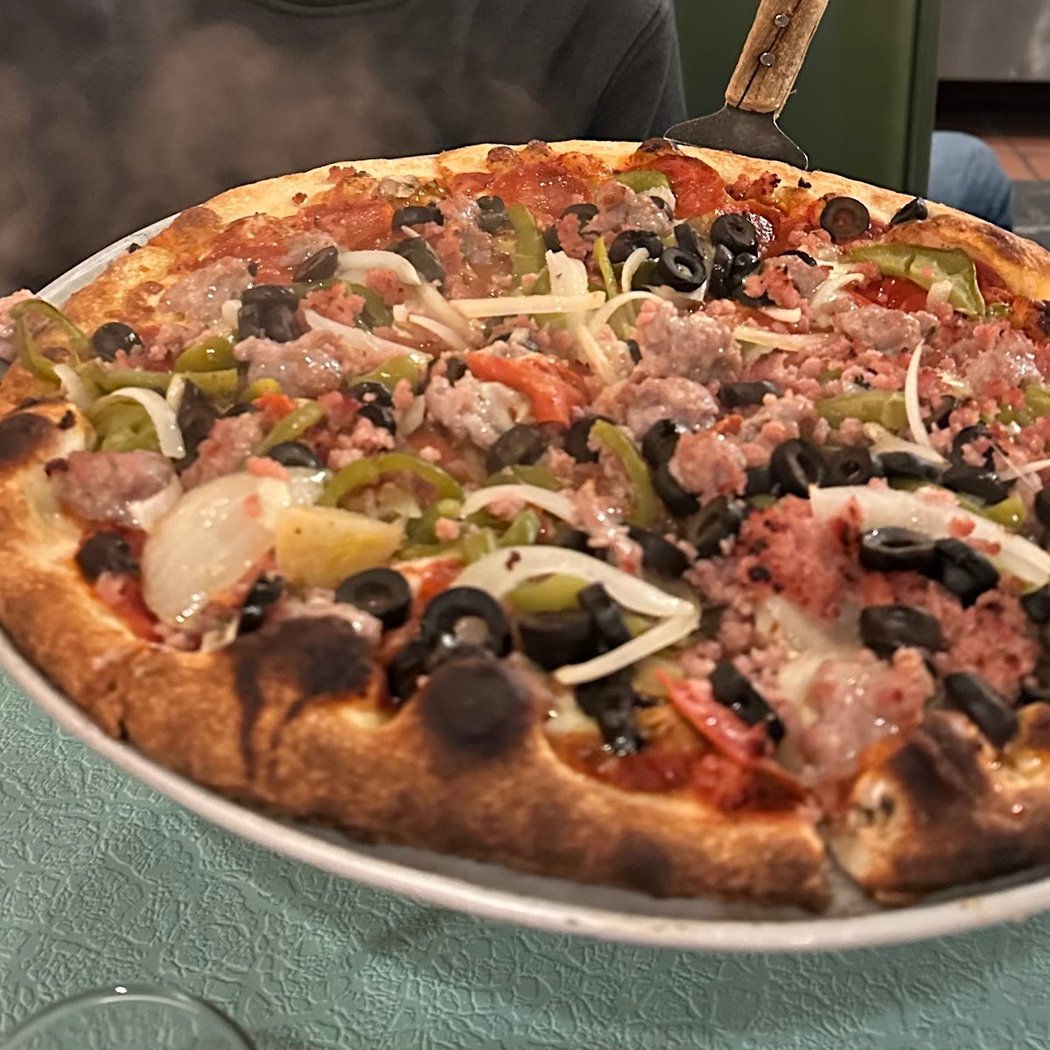 Gaspare's Pizza House & Italian Restaurant 1
