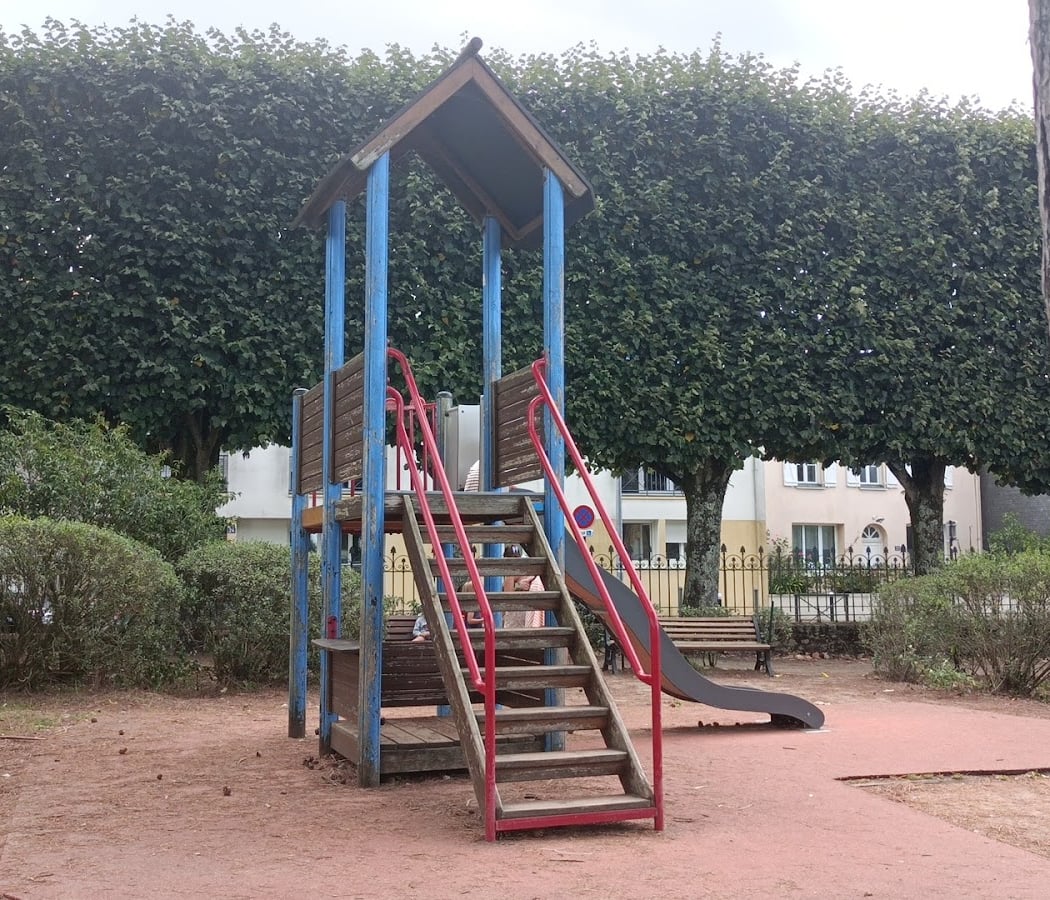 Aire de jeux pour enfants 3