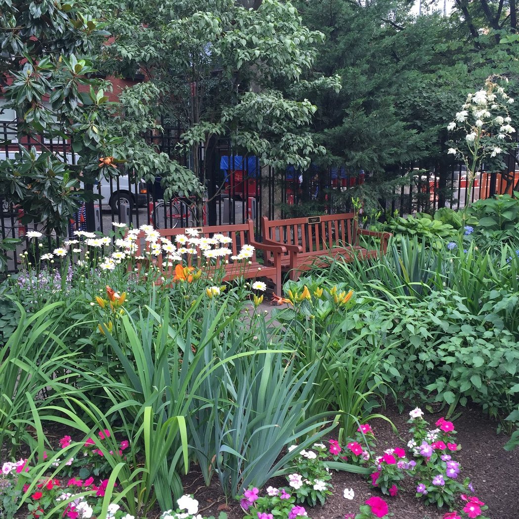 Secret Garden at St. Luke in the Fields 3