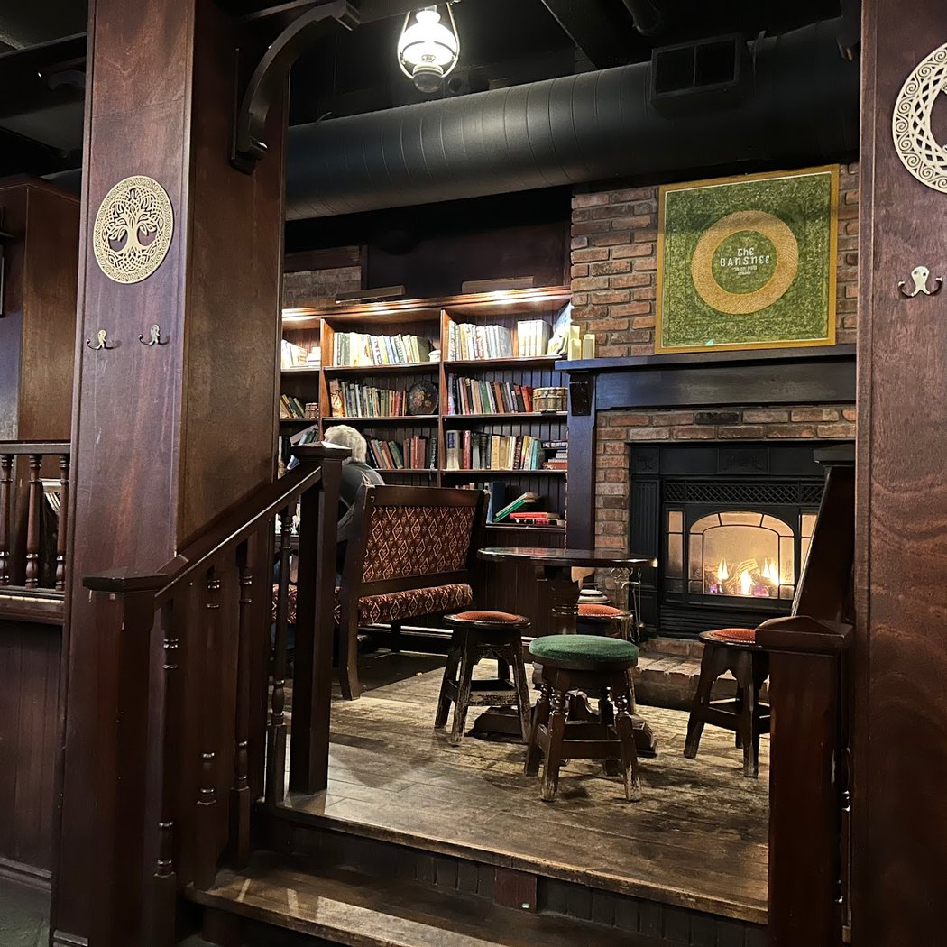 The Banshee Irish Pub 3
