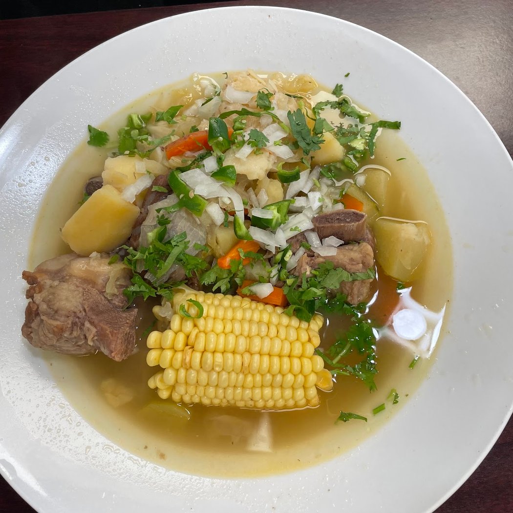 Hidalgo's Market, Taqueria, & Cantina 3