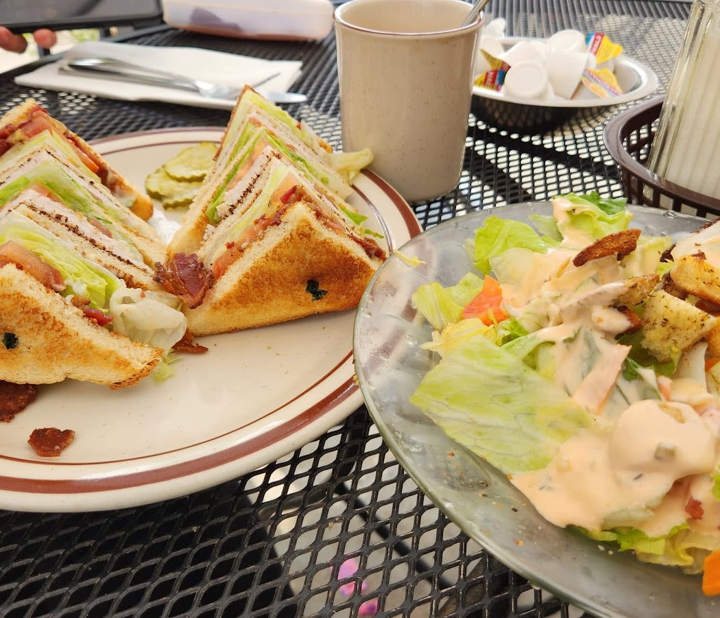 Little Belmont Cafe 3