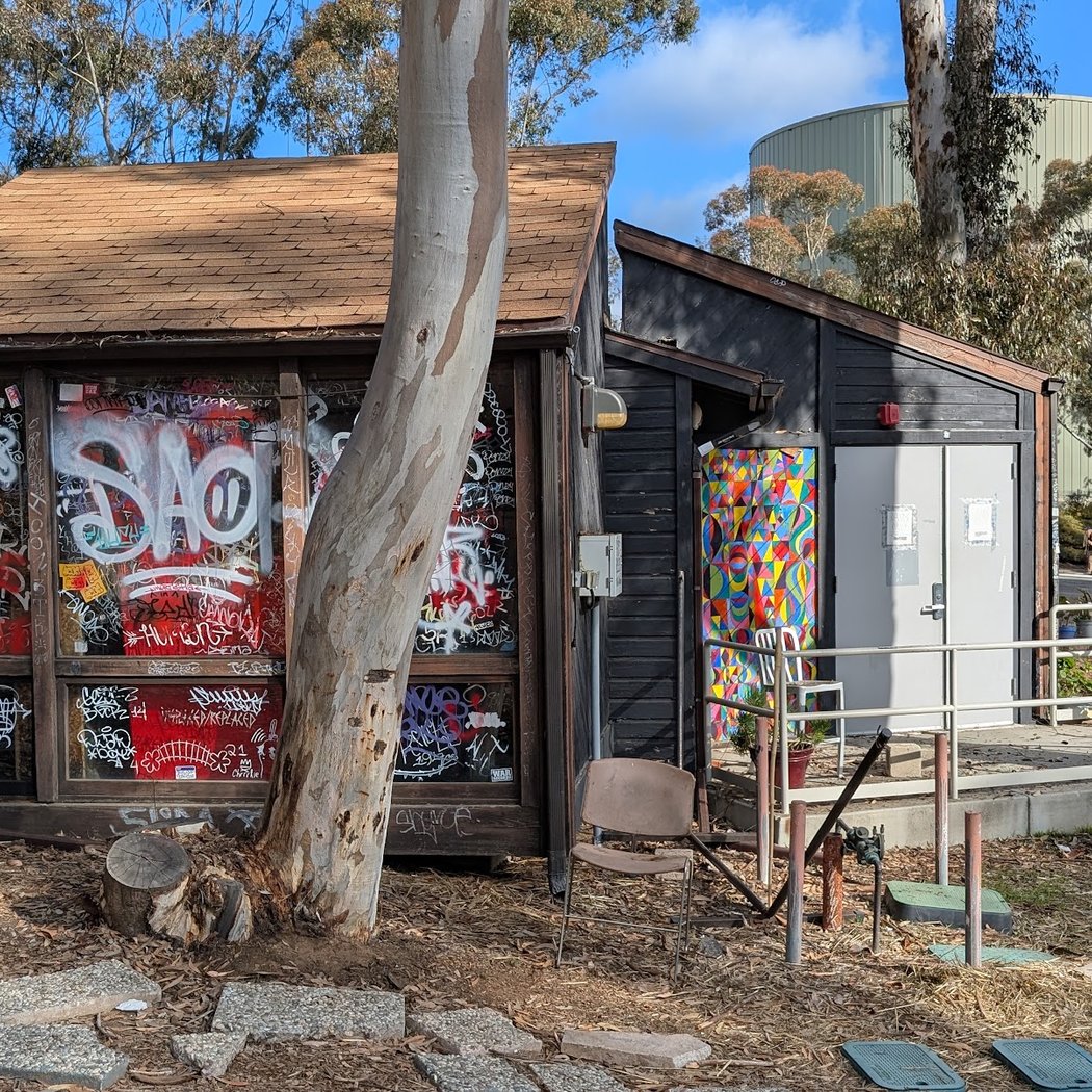 The Che Café 2