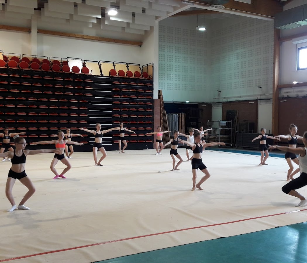 Salle Polyvalent Signoret - Montand 1