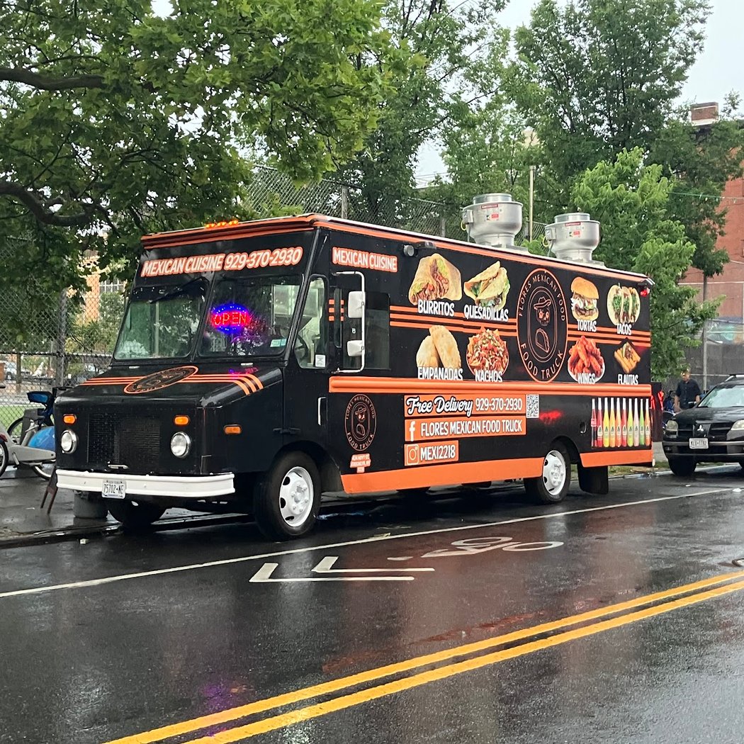Flores Mexican Food Truck 3
