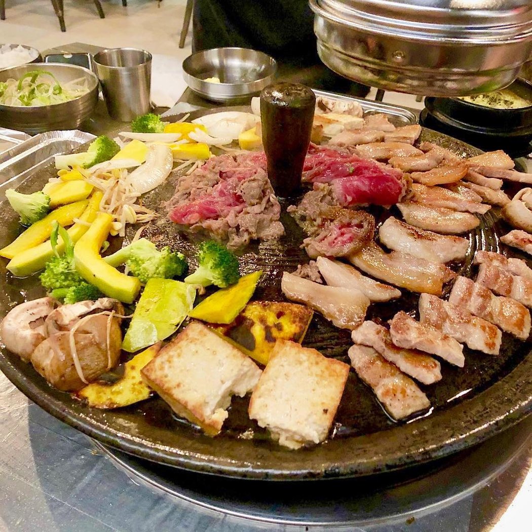 Let's Meat BBQ 1
