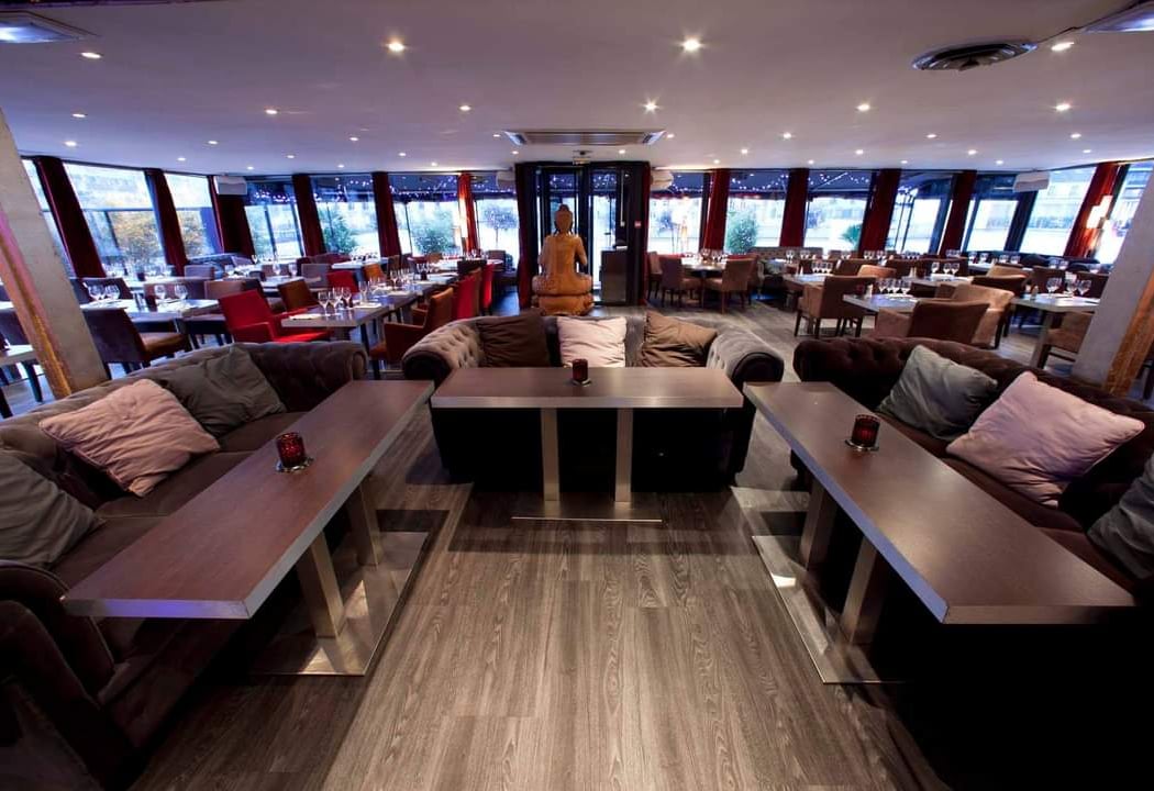 Tout Le Monde En Parle restaurant montparnasse club 4