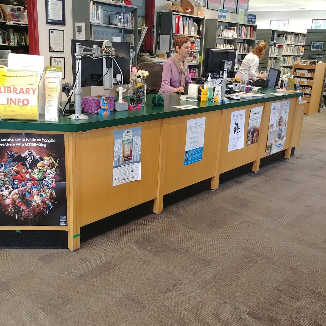 Multilingual Storytime with Ms. Amanda 2
