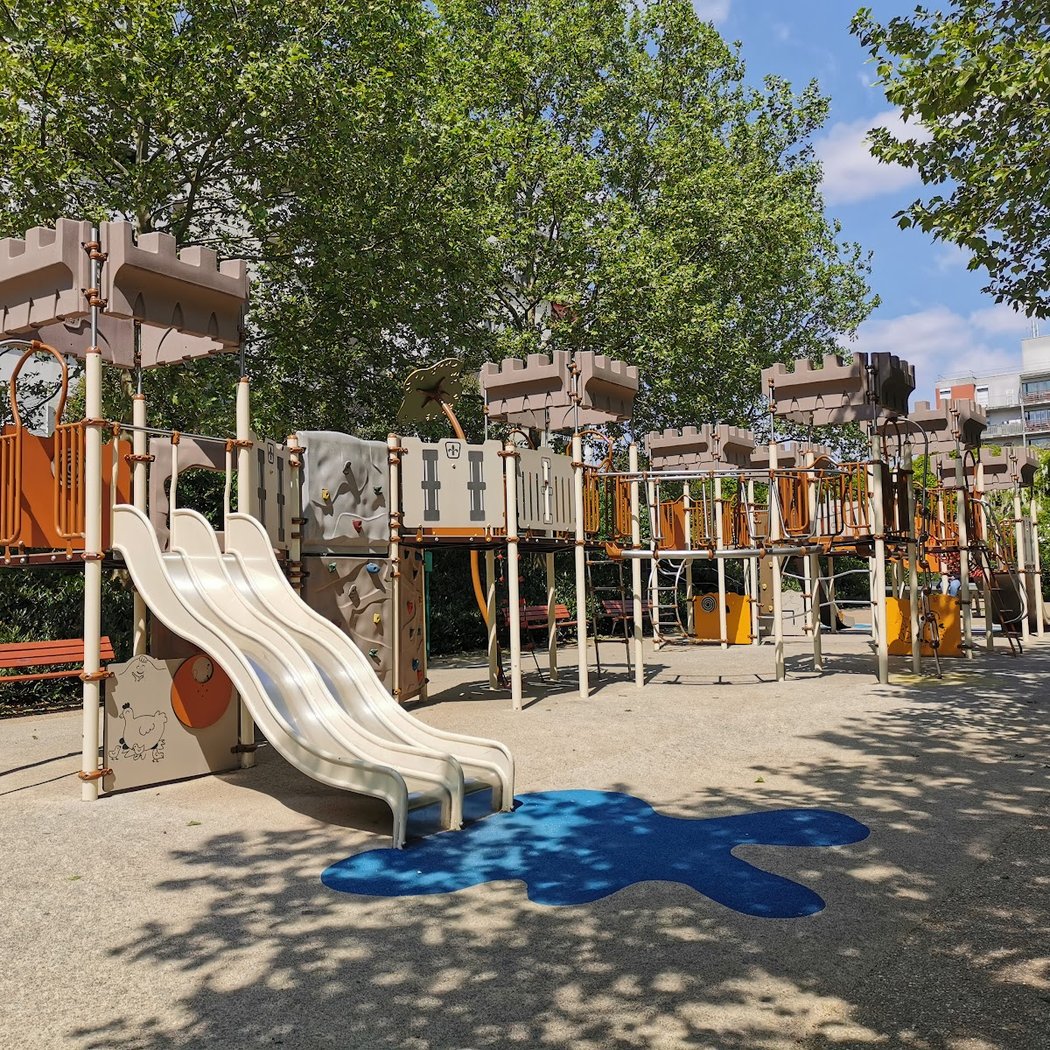 Square Emmanuel Fleury 1