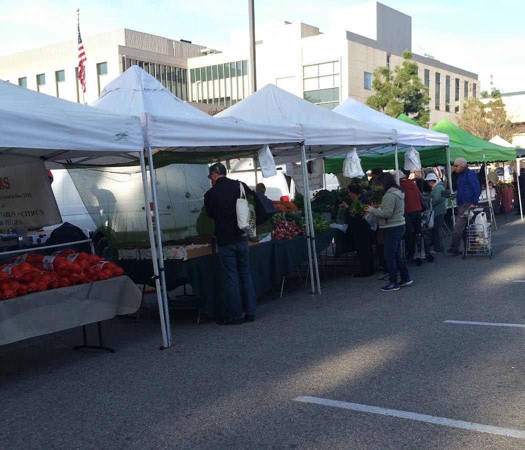 Burbank Certified Farmers Market 3