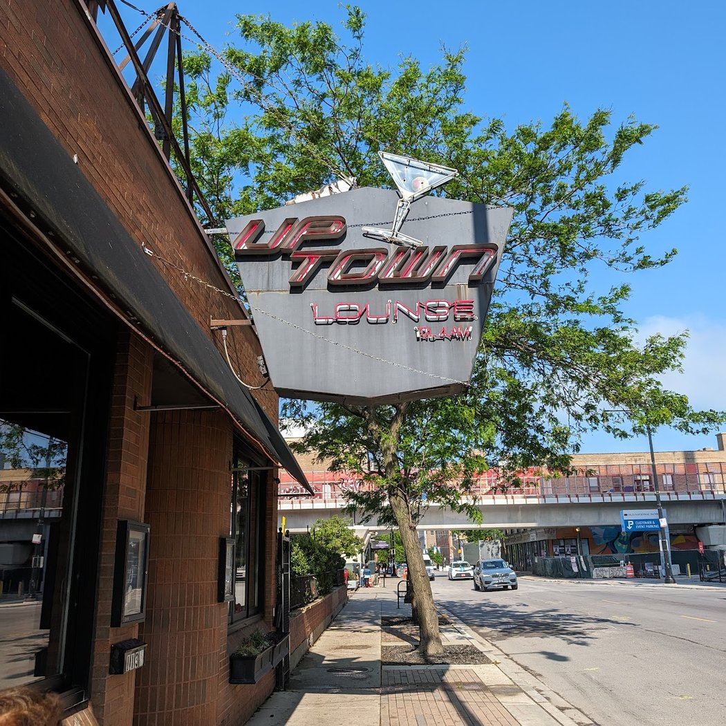 Uptown Lounge & Coffee Shop 3