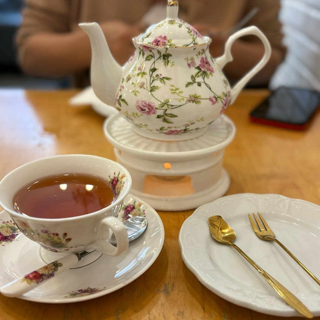 Prince Tea House - Forest Hills 1
