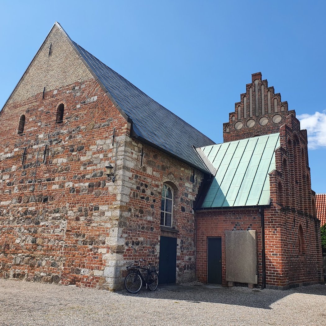 Tårnby Kirke 3