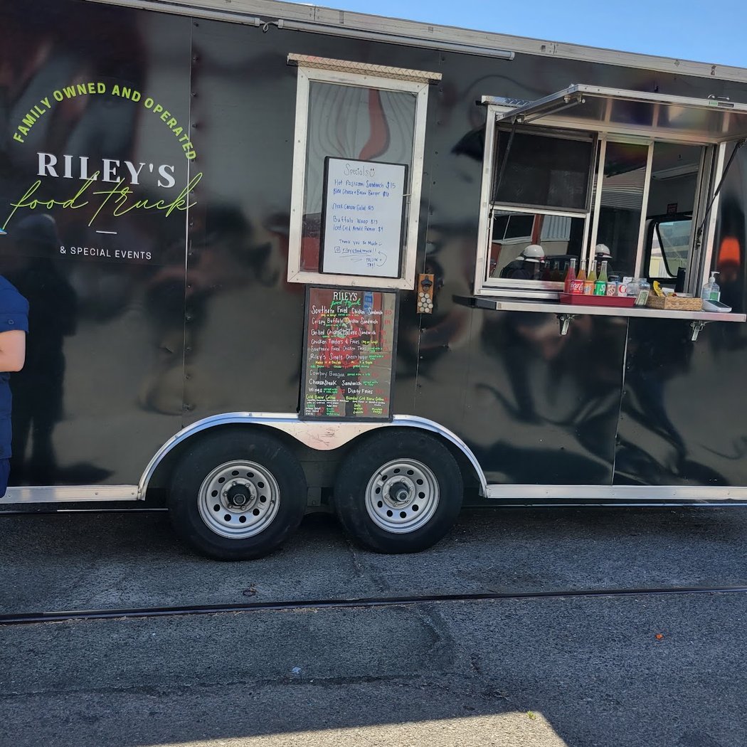 Riley's Food Truck 3