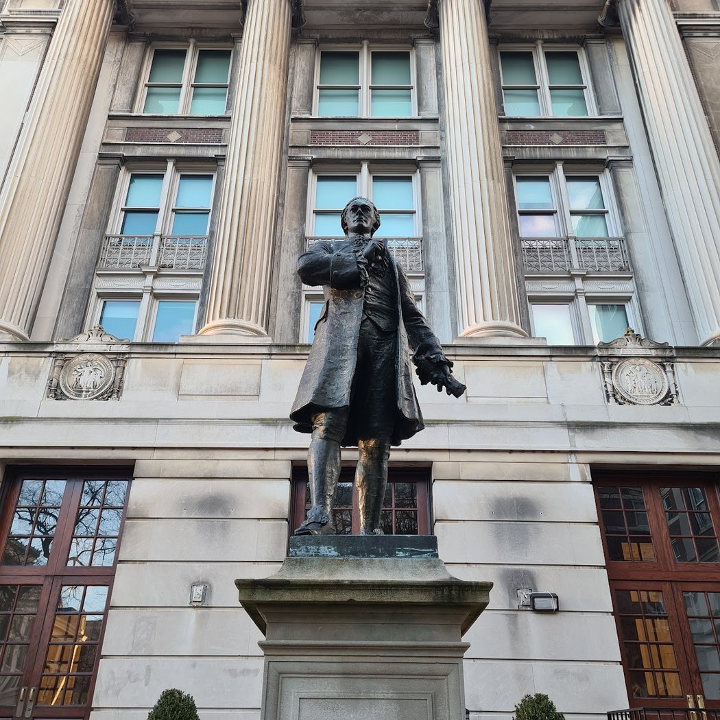 Hamilton Statue 2